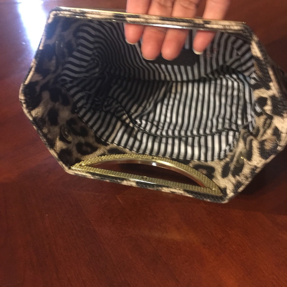 Purse - Picture 3 of 4